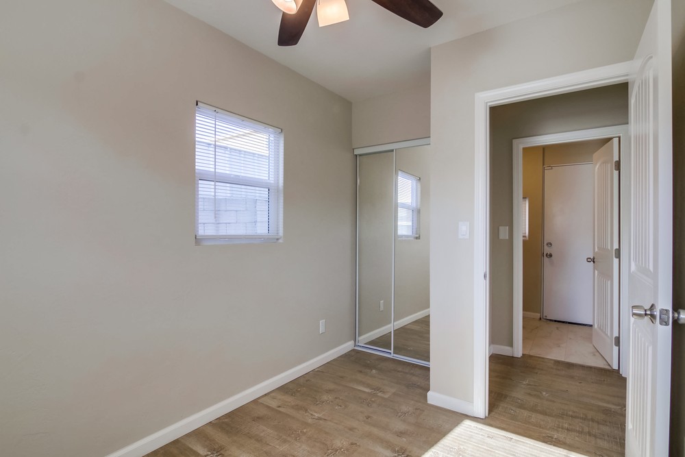 Virtual tour photo 25 of 34 for 1910 S 41st St