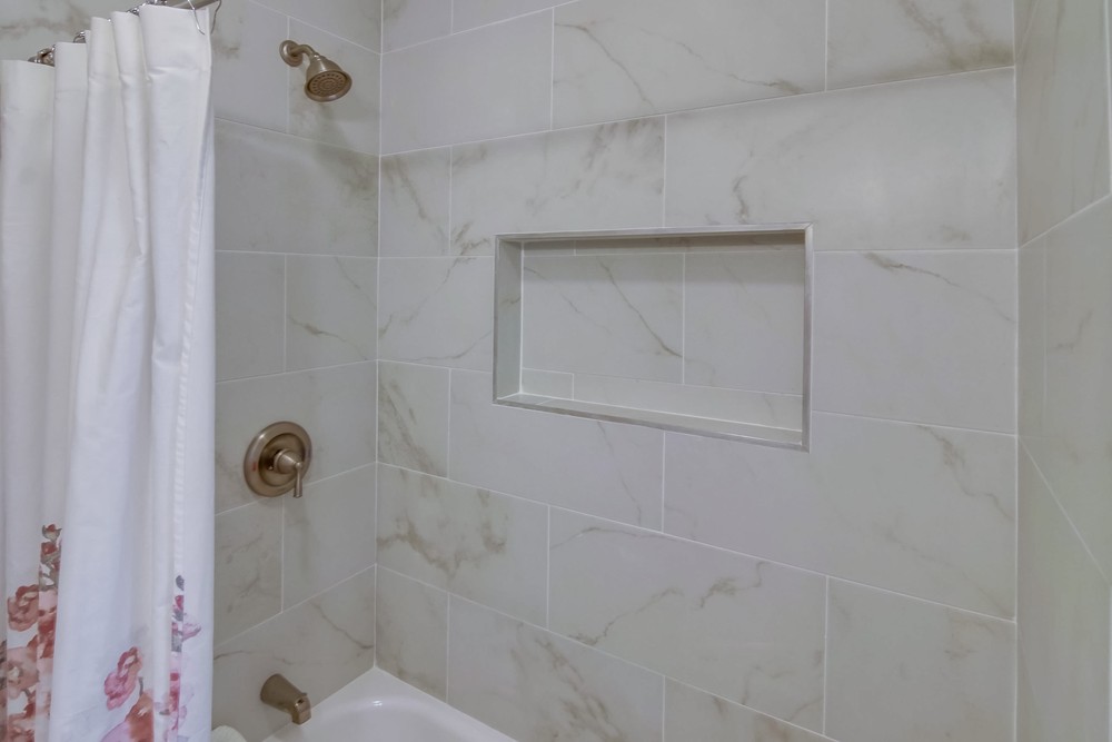 Virtual tour photo 27 of 34 for 1910 S 41st St