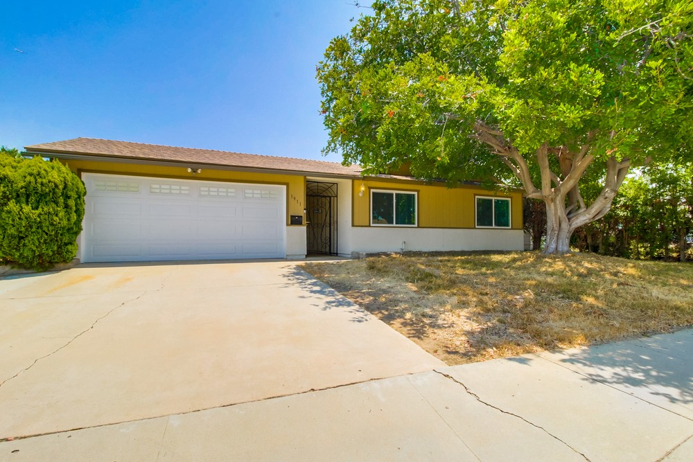 Virtual tour photo 4 of 35 for 1911 Ruthie Way