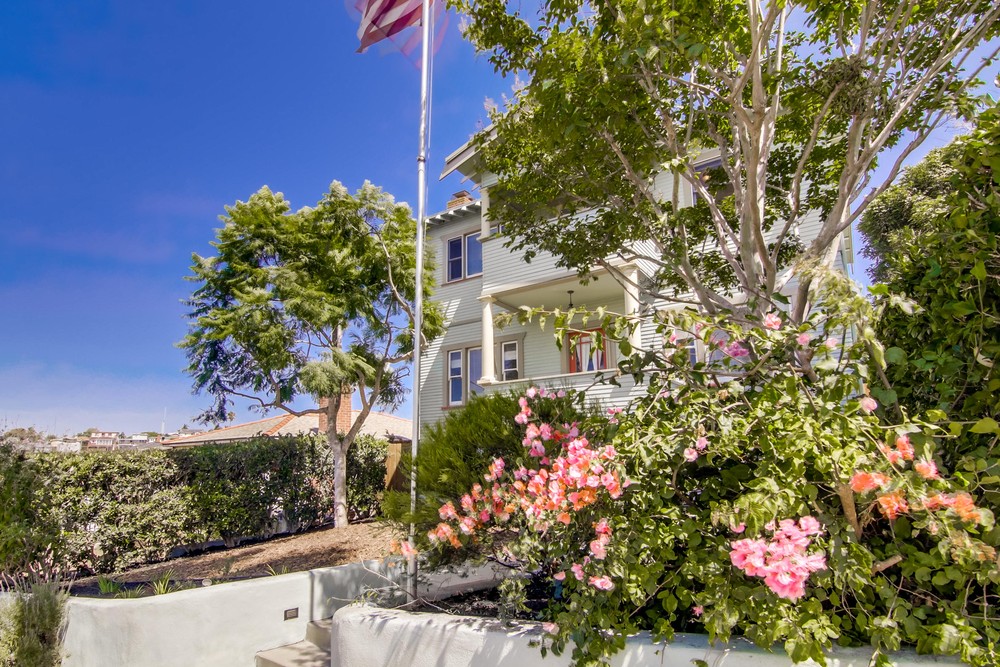 Virtual tour photo 4 of 64 for 1915 Capistrano St