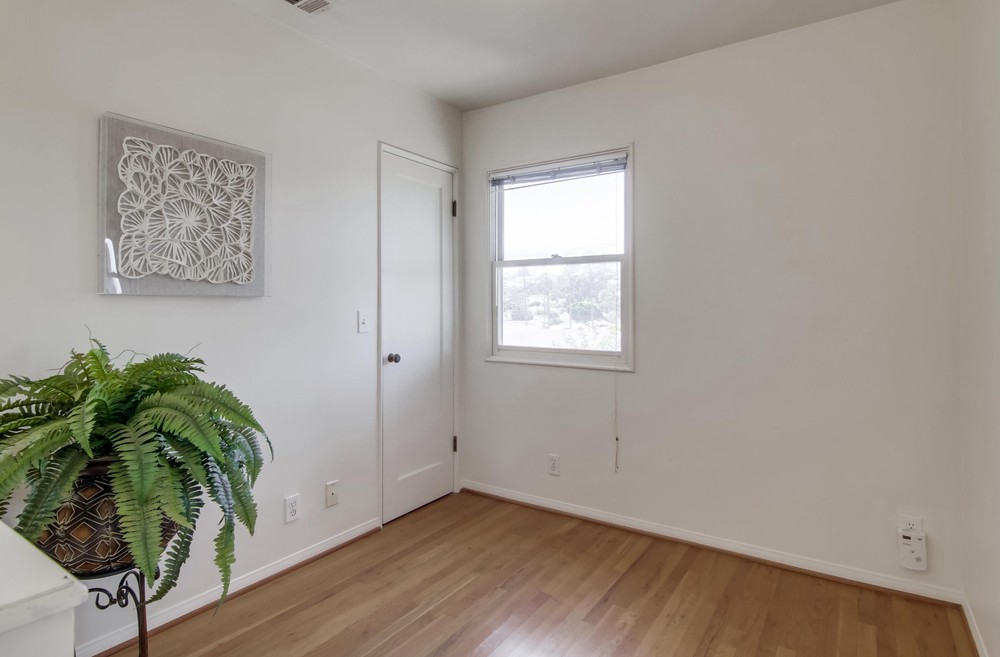 Virtual tour photo 36 of 64 for 1915 Capistrano St