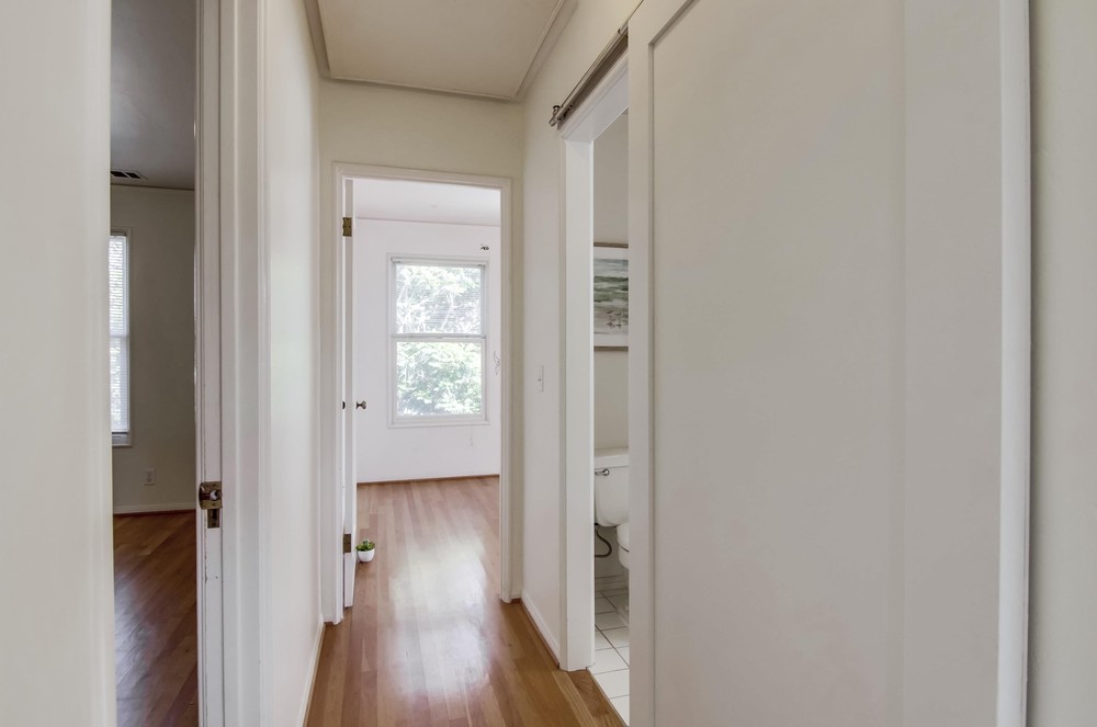 Virtual tour photo 37 of 64 for 1915 Capistrano St