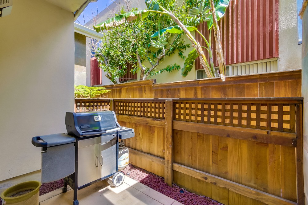 Virtual tour photo 10 of 30 for 1915 Diamond St