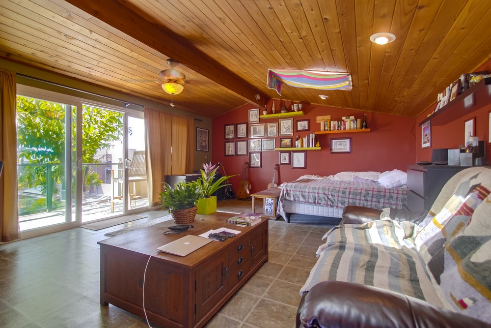 Virtual tour photo 25 of 34 for 1915 Frankfort St