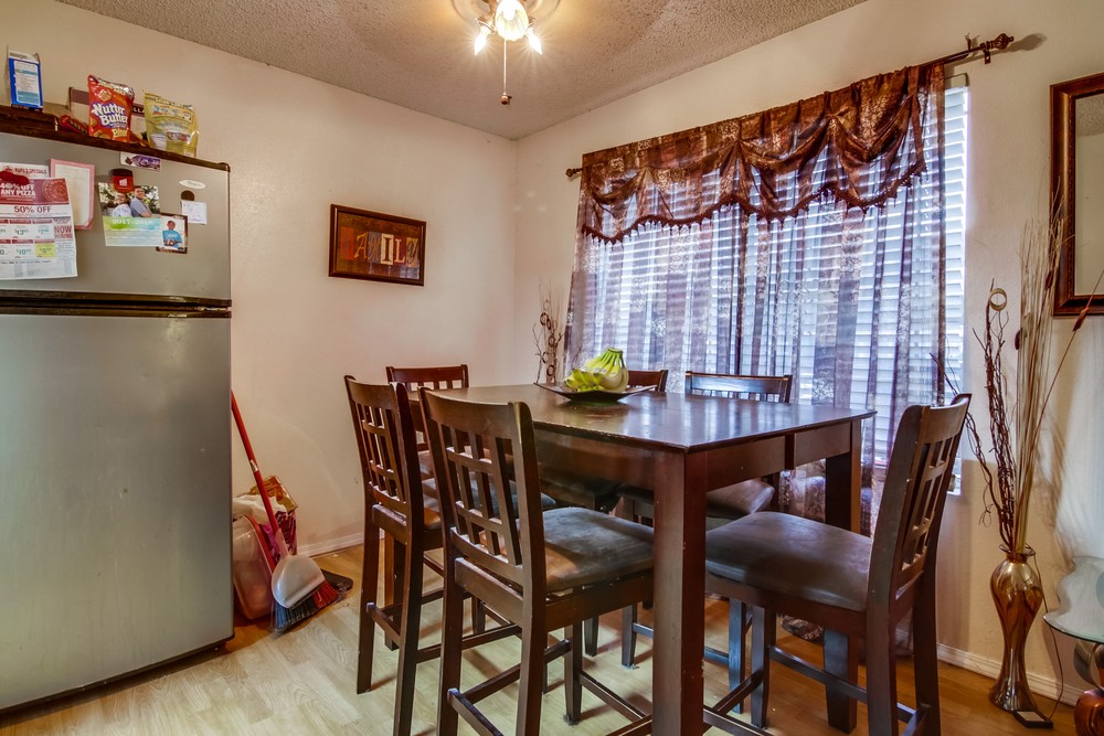 Virtual tour photo 9 of 34 for 1915 Manzana Way