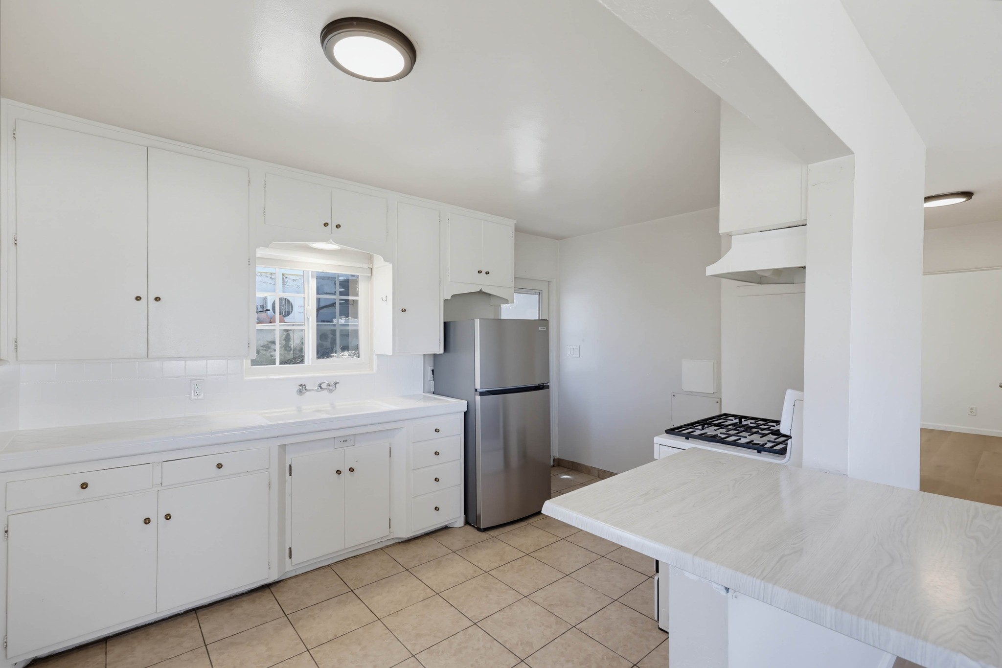 Virtual tour photo 17 of 49 for 1916 Florida Ct