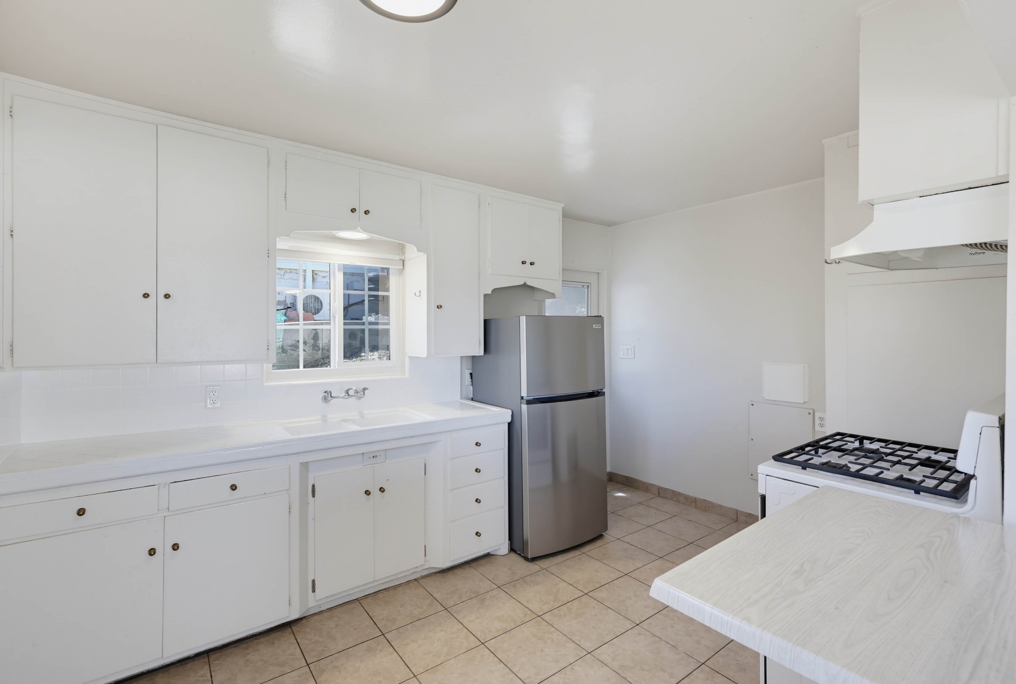 Virtual tour photo 18 of 49 for 1916 Florida Ct