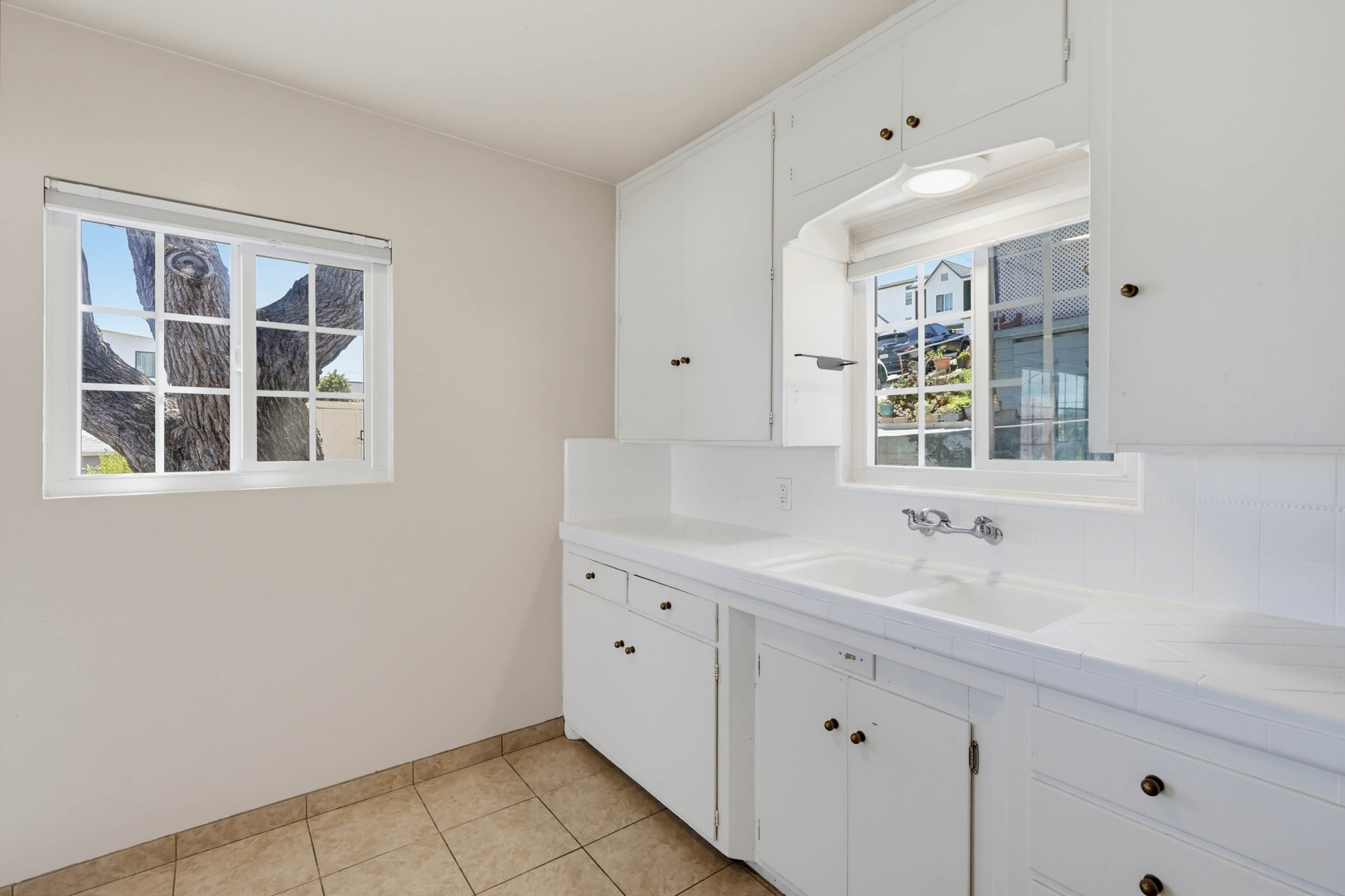 Virtual tour photo 22 of 49 for 1916 Florida Ct