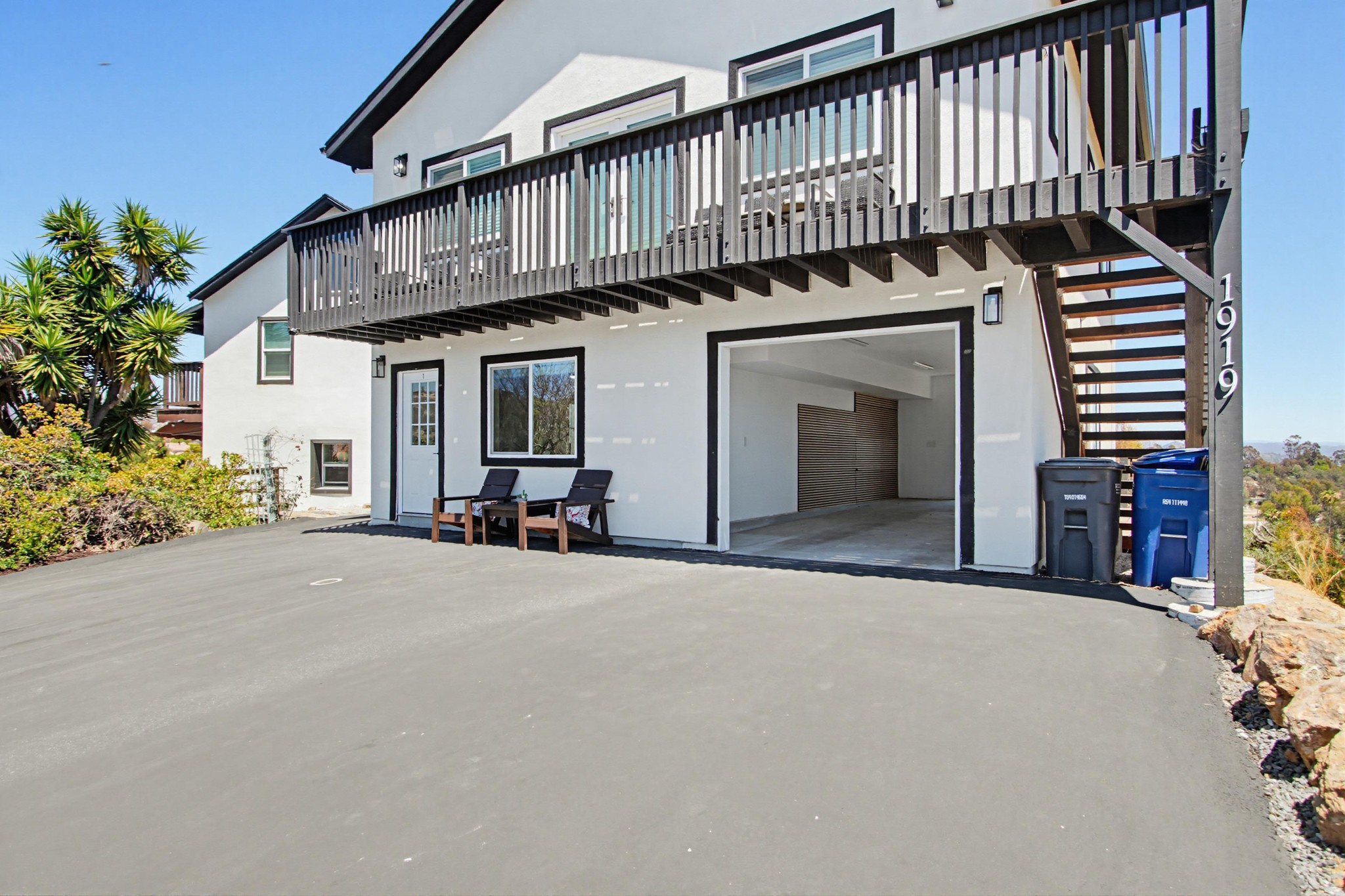Virtual tour photo 3 of 23 for 1917 Lookout Point Pl