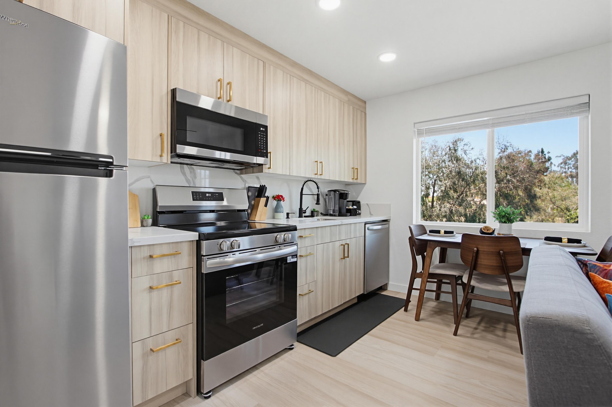 Virtual tour photo 10 of 23 for 1917 Lookout Point Pl