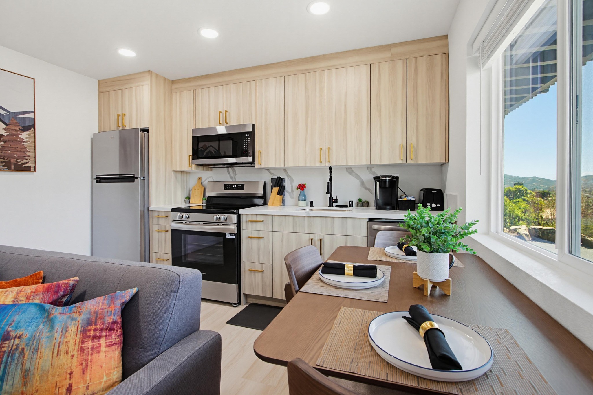 Virtual tour photo 11 of 23 for 1917 Lookout Point Pl