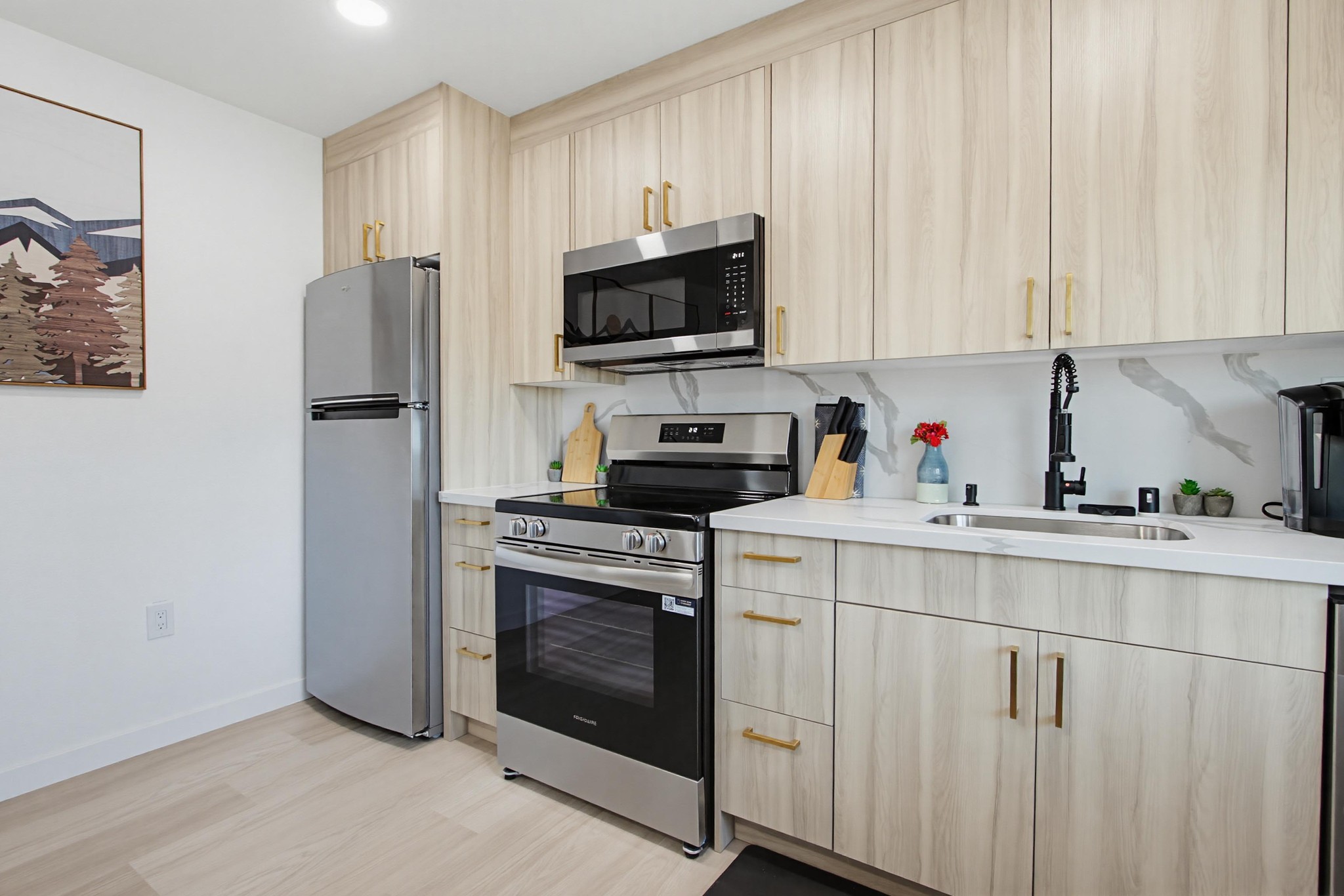 Virtual tour photo 12 of 23 for 1917 Lookout Point Pl