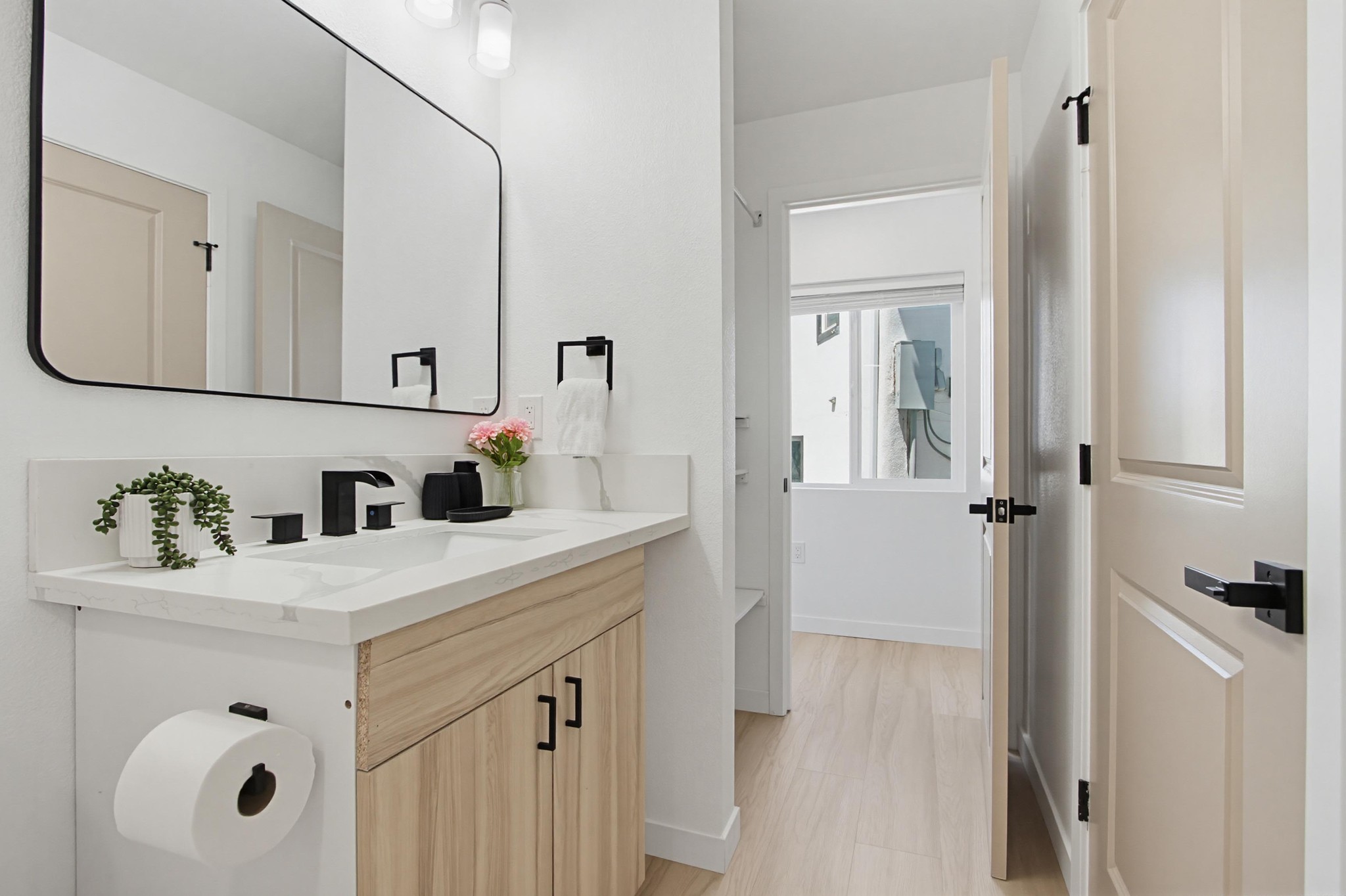 Virtual tour photo 16 of 23 for 1917 Lookout Point Pl