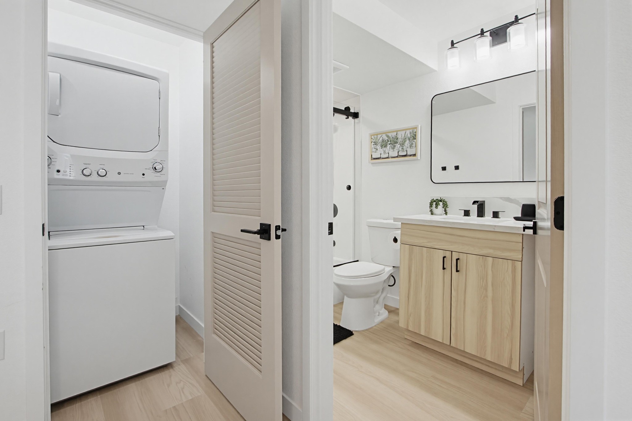 Virtual tour photo 20 of 23 for 1917 Lookout Point Pl
