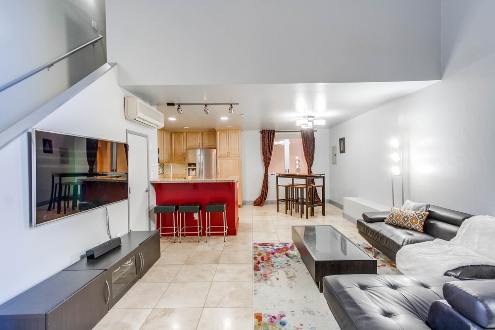Virtual tour photo 15 of 63 for 1918 Columbia St