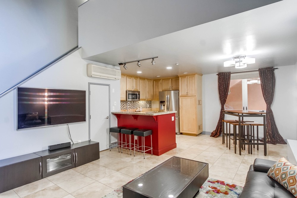 Virtual tour photo 17 of 63 for 1918 Columbia St