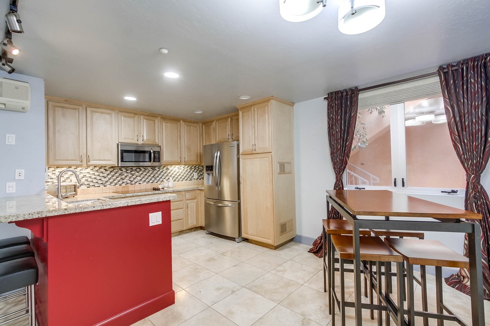 Virtual tour photo 25 of 63 for 1918 Columbia St
