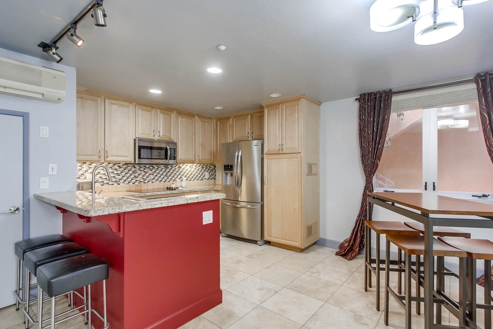 Virtual tour photo 26 of 63 for 1918 Columbia St