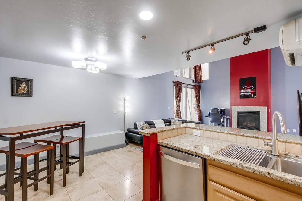 Virtual tour photo 33 of 63 for 1918 Columbia St