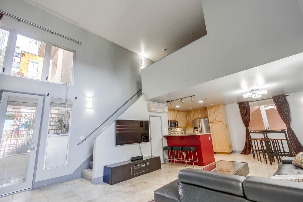 Virtual tour photo 35 of 63 for 1918 Columbia St