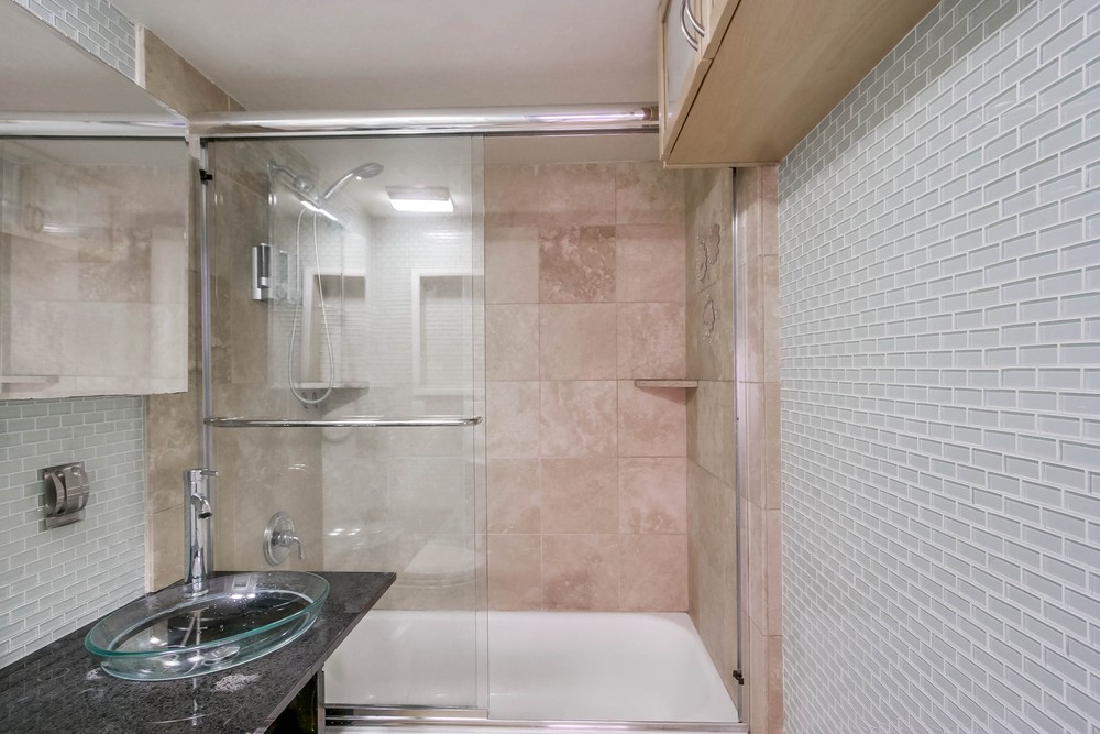 Virtual tour photo 44 of 63 for 1918 Columbia St