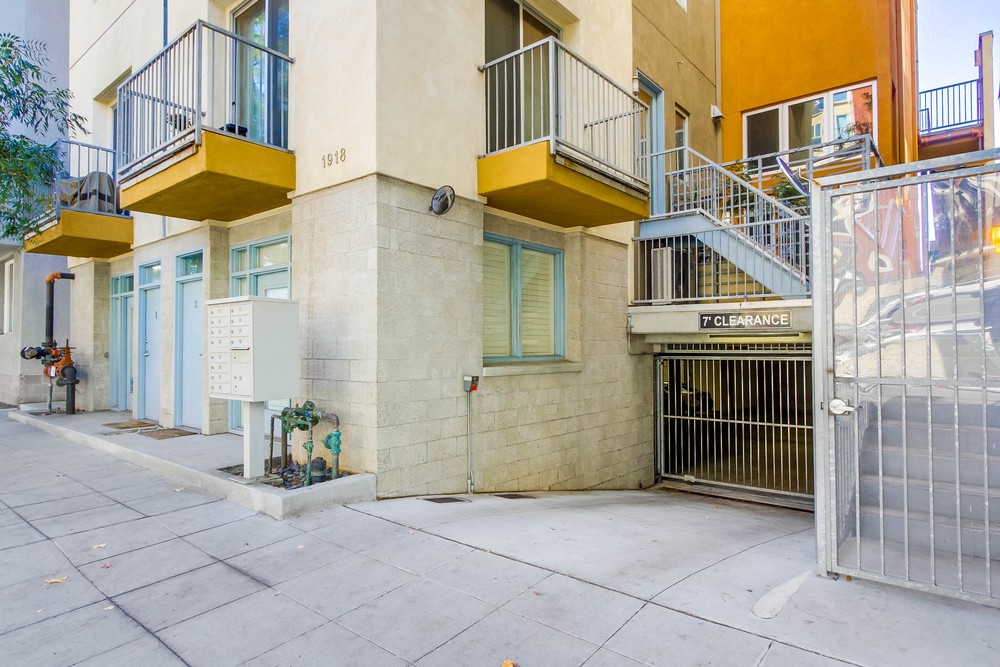 Virtual tour photo 54 of 63 for 1918 Columbia St