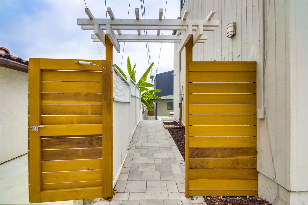 Virtual tour photo 1 of 45 for 1920 Beryl St