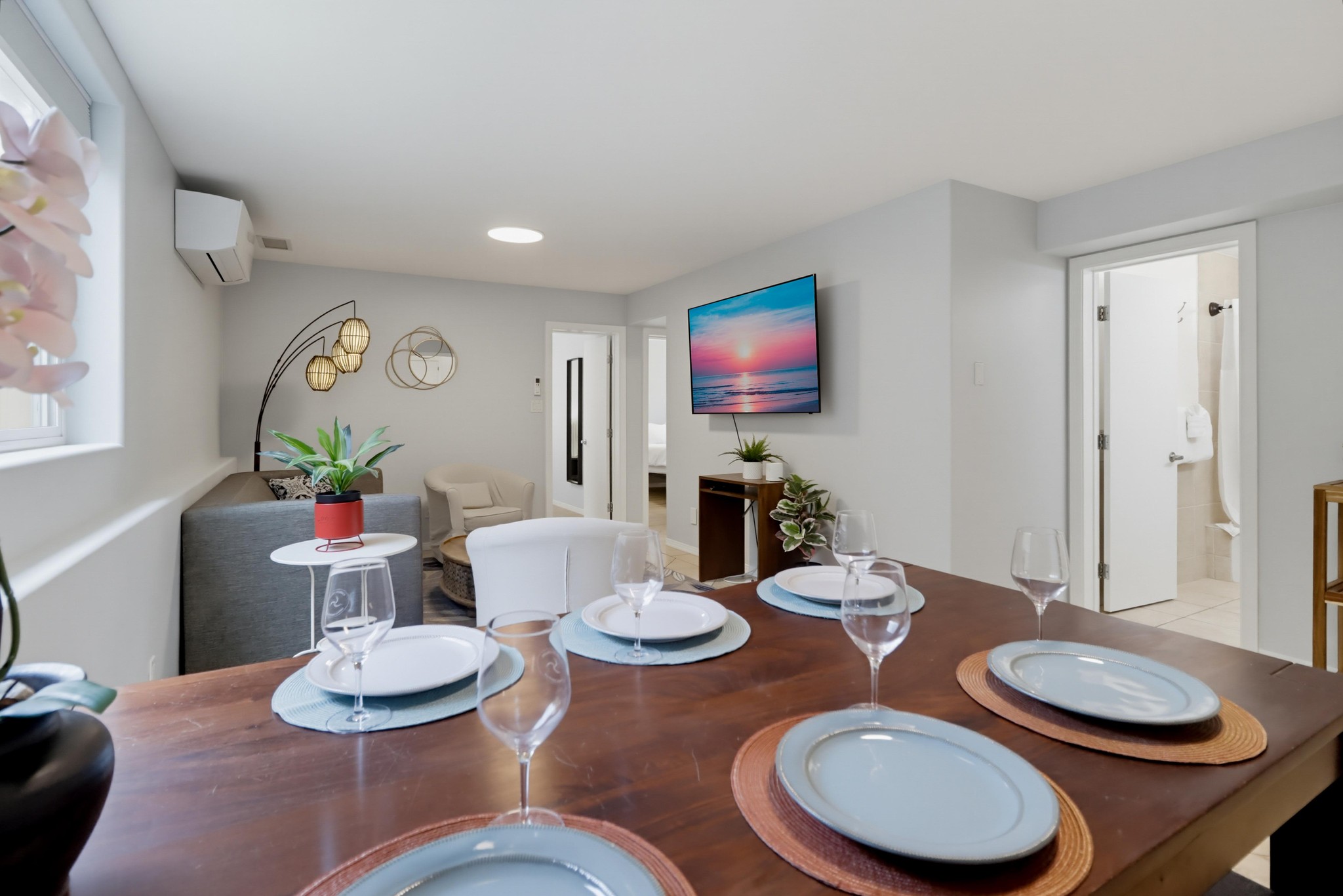 Virtual tour photo 11 of 58 for 1920 Gardena Pl
