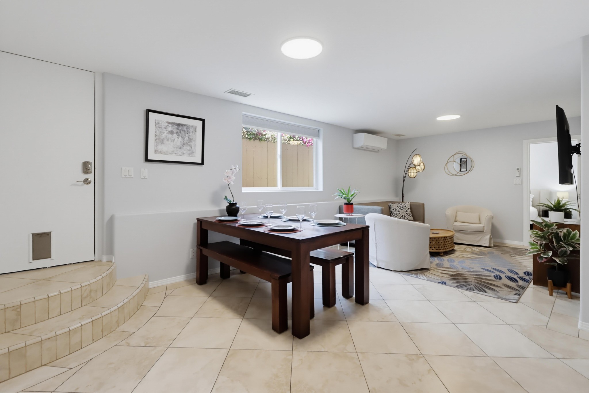 Virtual tour photo 12 of 58 for 1920 Gardena Pl