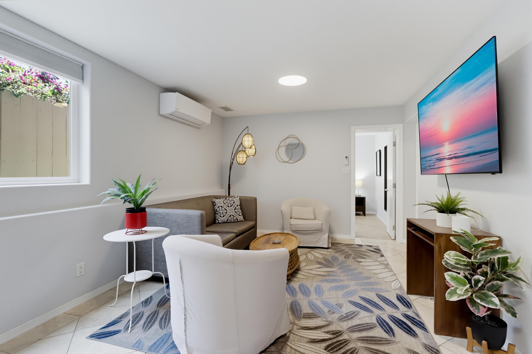 Virtual tour photo 13 of 58 for 1920 Gardena Pl