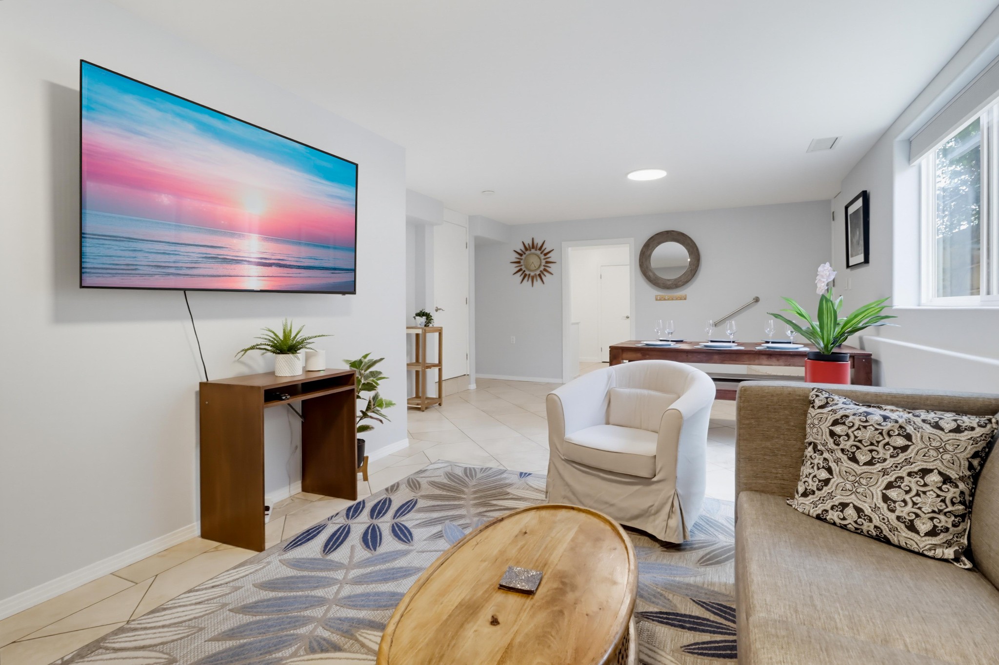 Virtual tour photo 17 of 58 for 1920 Gardena Pl