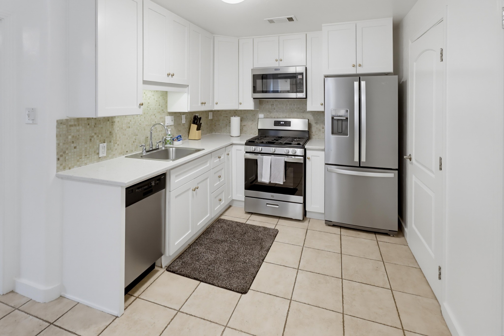 Virtual tour photo 20 of 58 for 1920 Gardena Pl