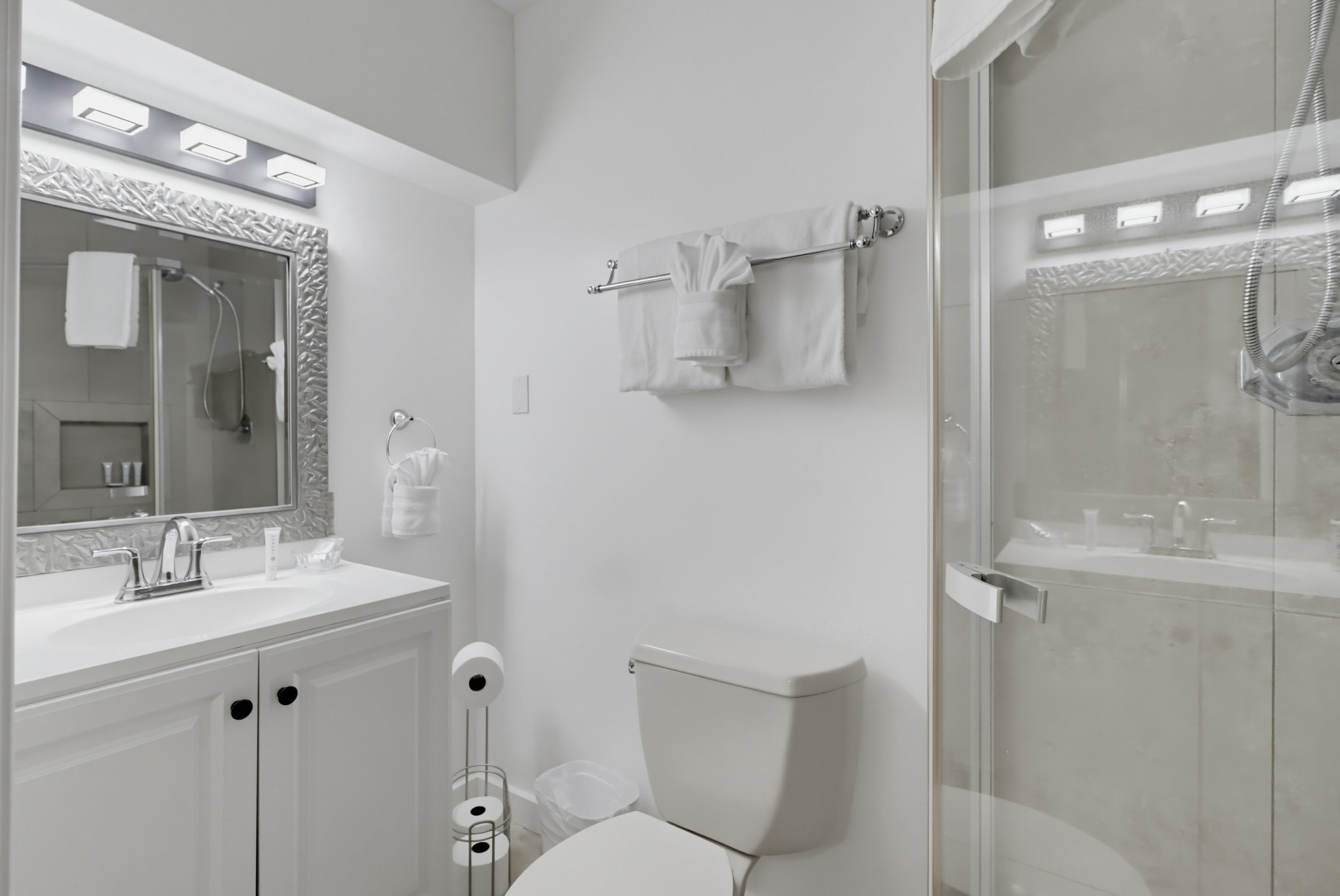 Virtual tour photo 25 of 58 for 1920 Gardena Pl