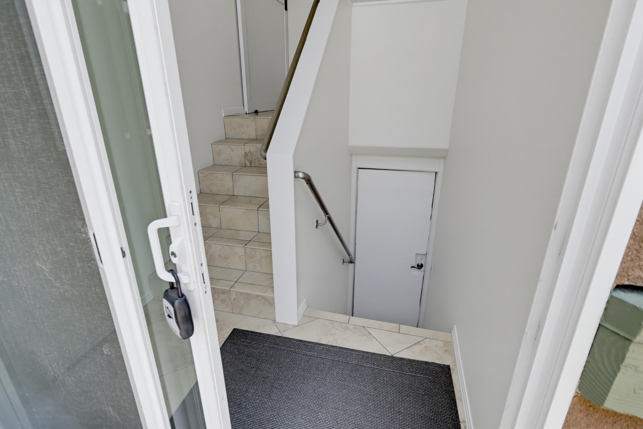 Virtual tour photo 40 of 58 for 1920 Gardena Pl