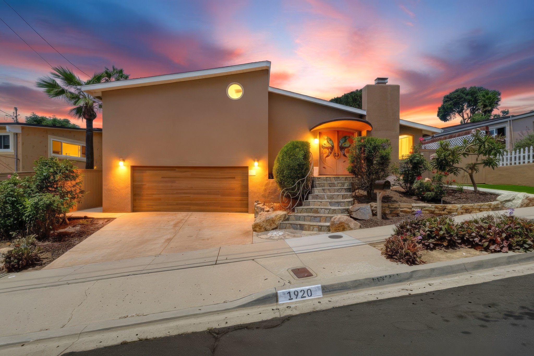 Virtual tour photo 58 of 58 for 1920 Gardena Pl