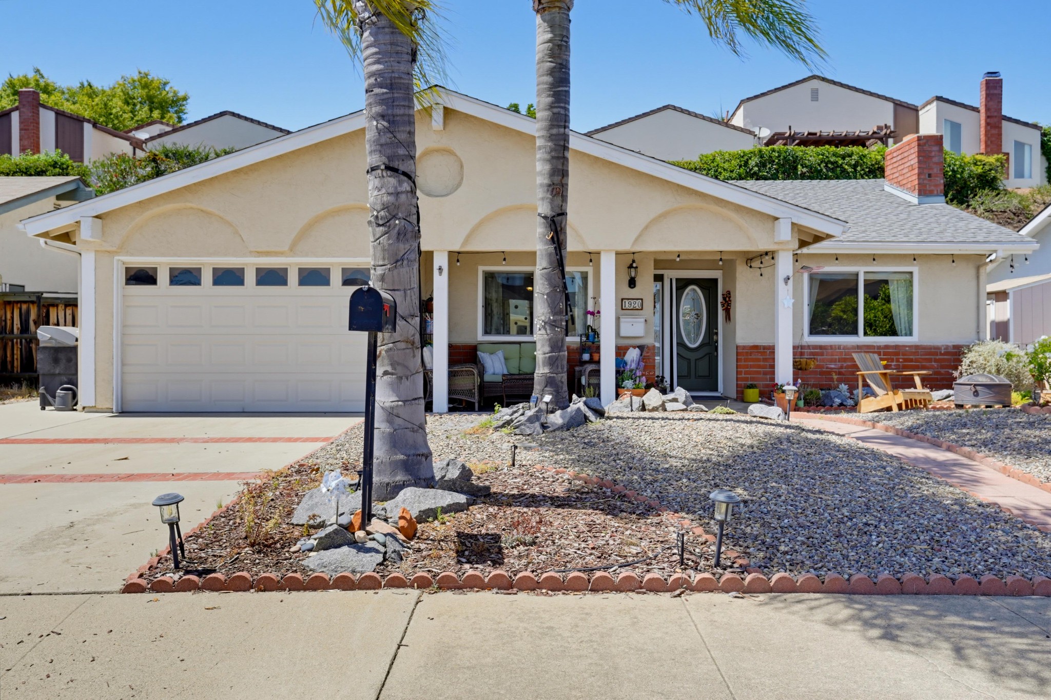Virtual tour photo 1 of 32 for 1920 Louis Dr