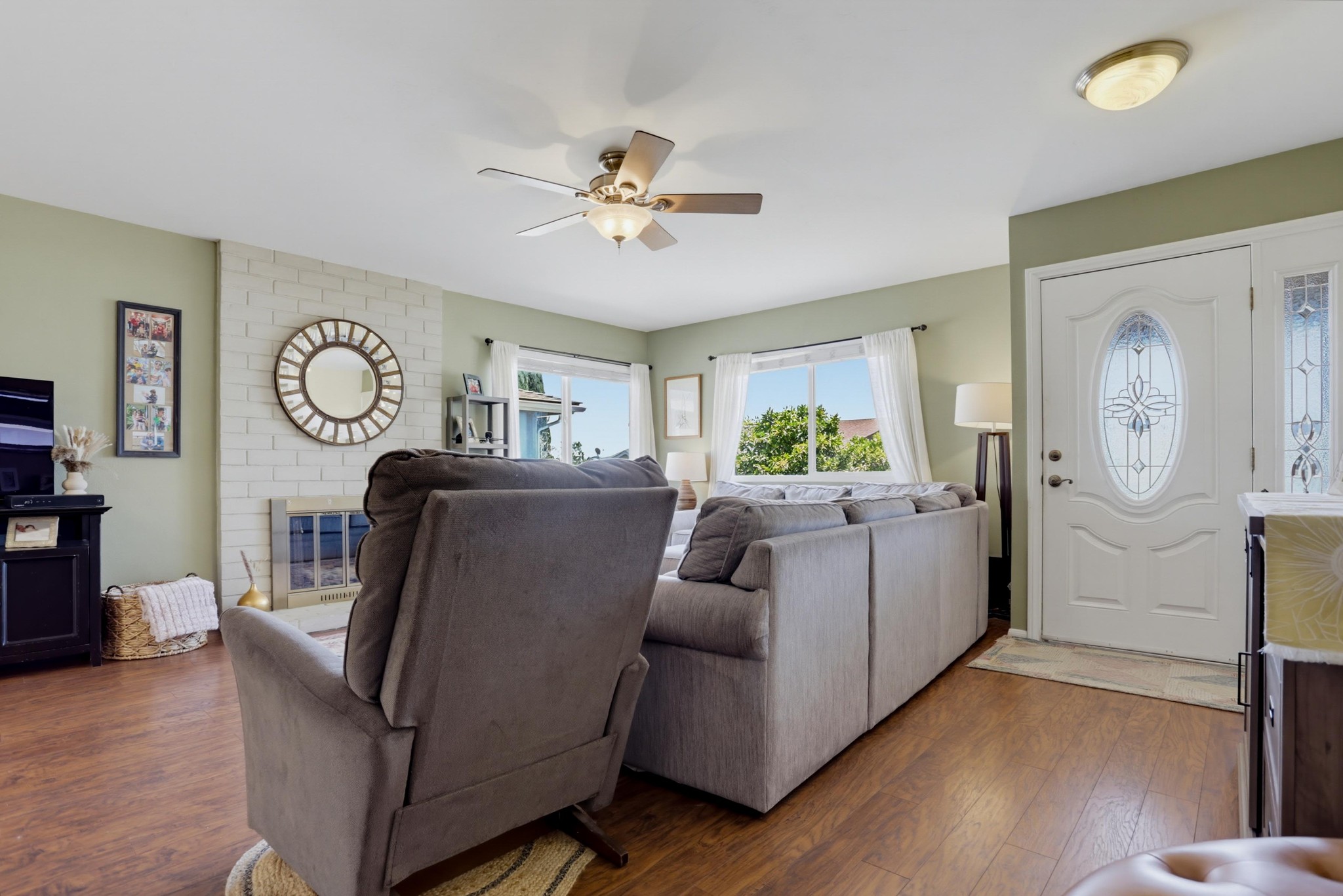 Virtual tour photo 9 of 32 for 1920 Louis Dr
