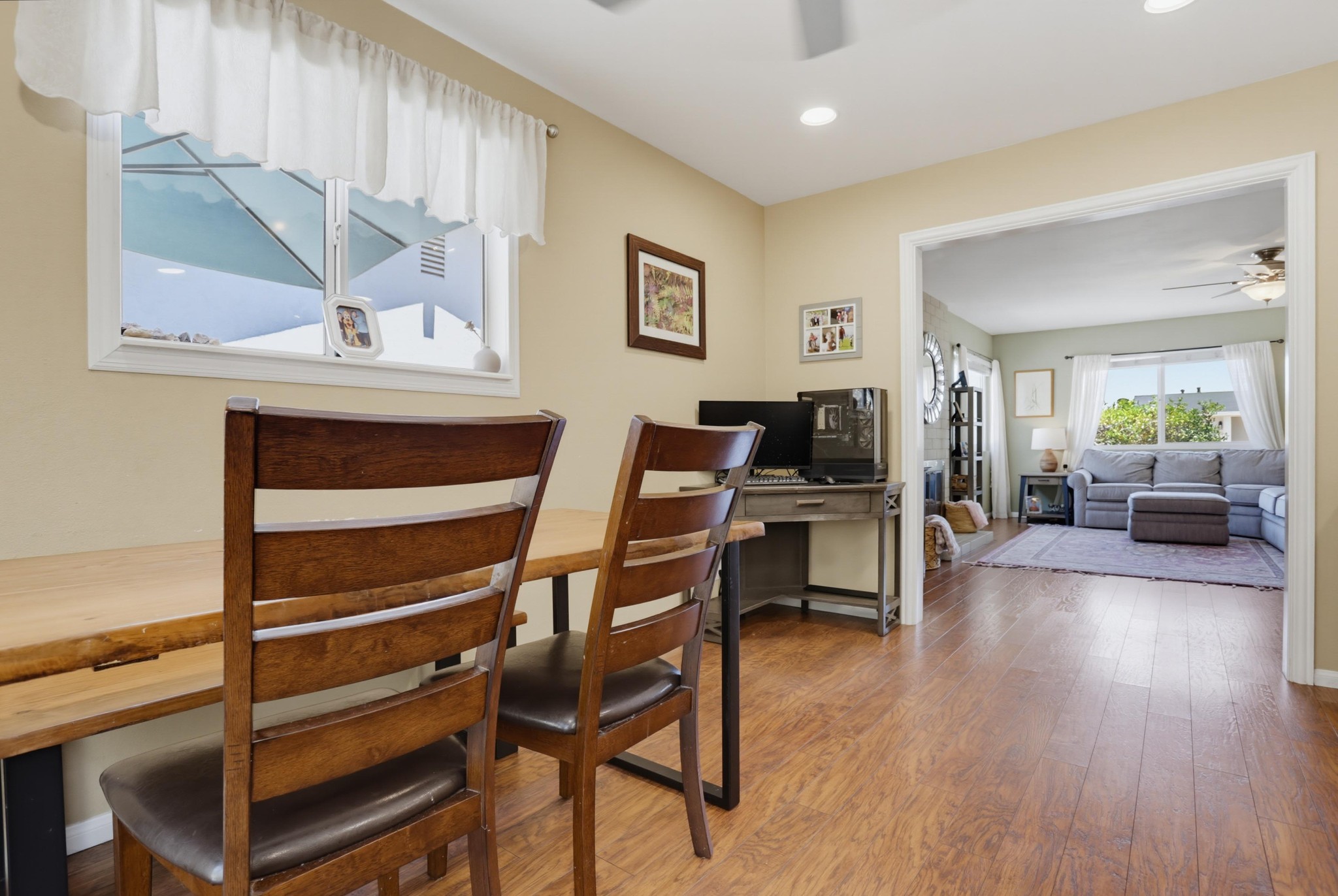 Virtual tour photo 14 of 32 for 1920 Louis Dr