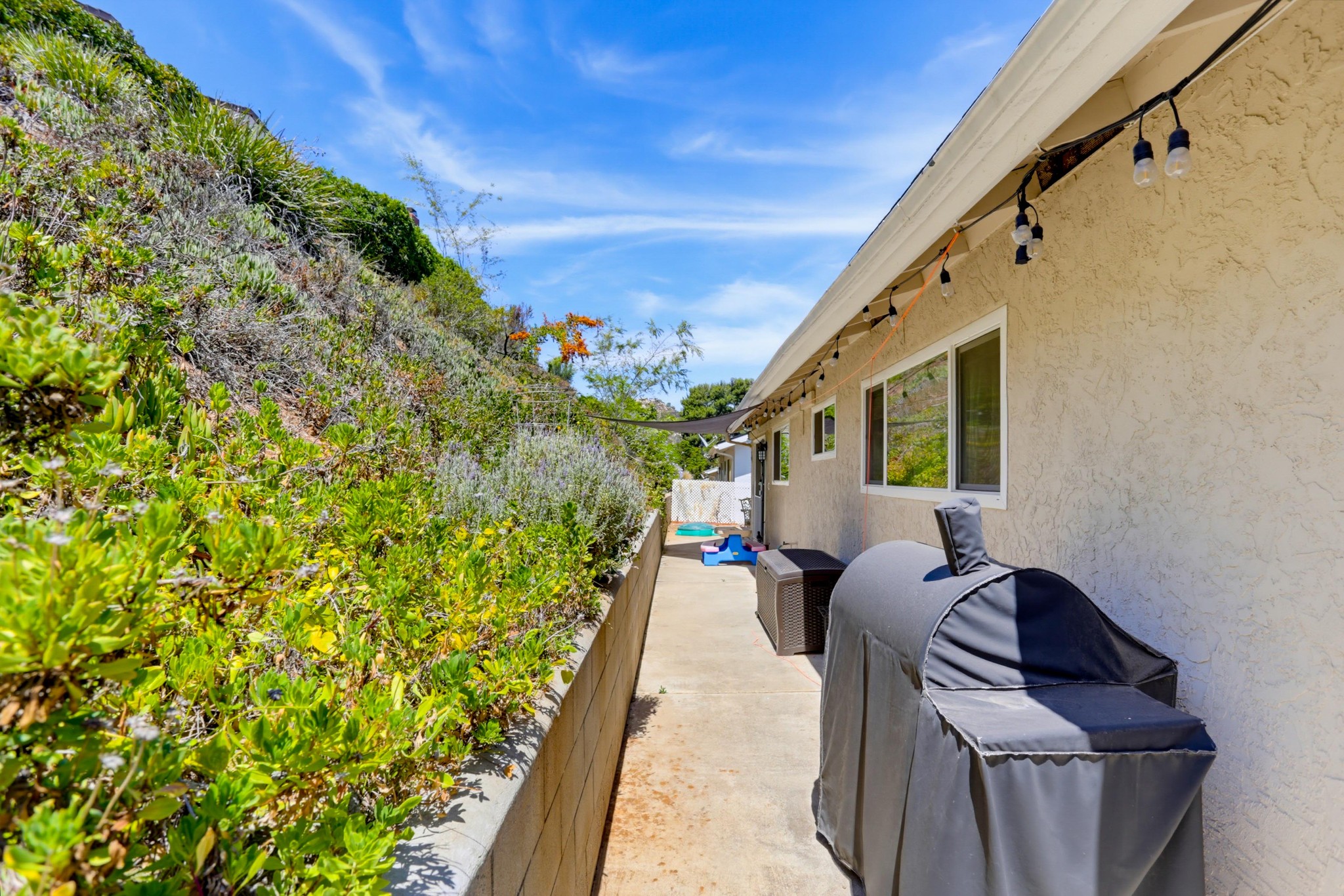 Virtual tour photo 31 of 32 for 1920 Louis Dr