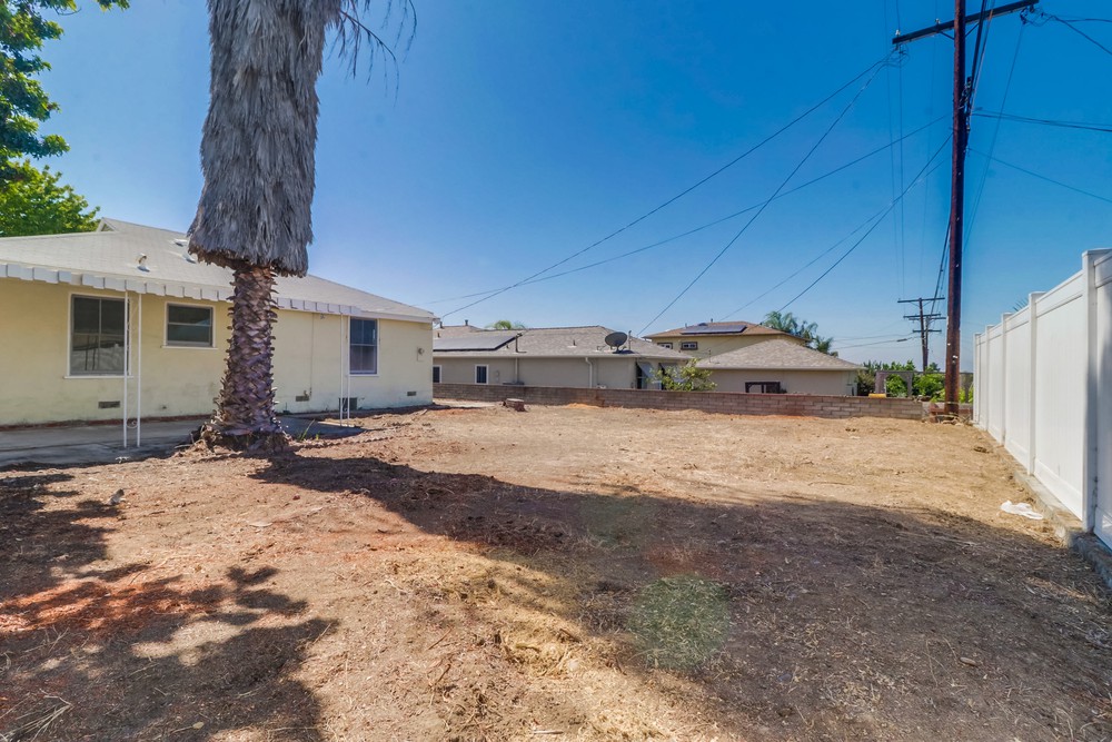 Virtual tour photo 24 of 25 for 1920 Tulip St