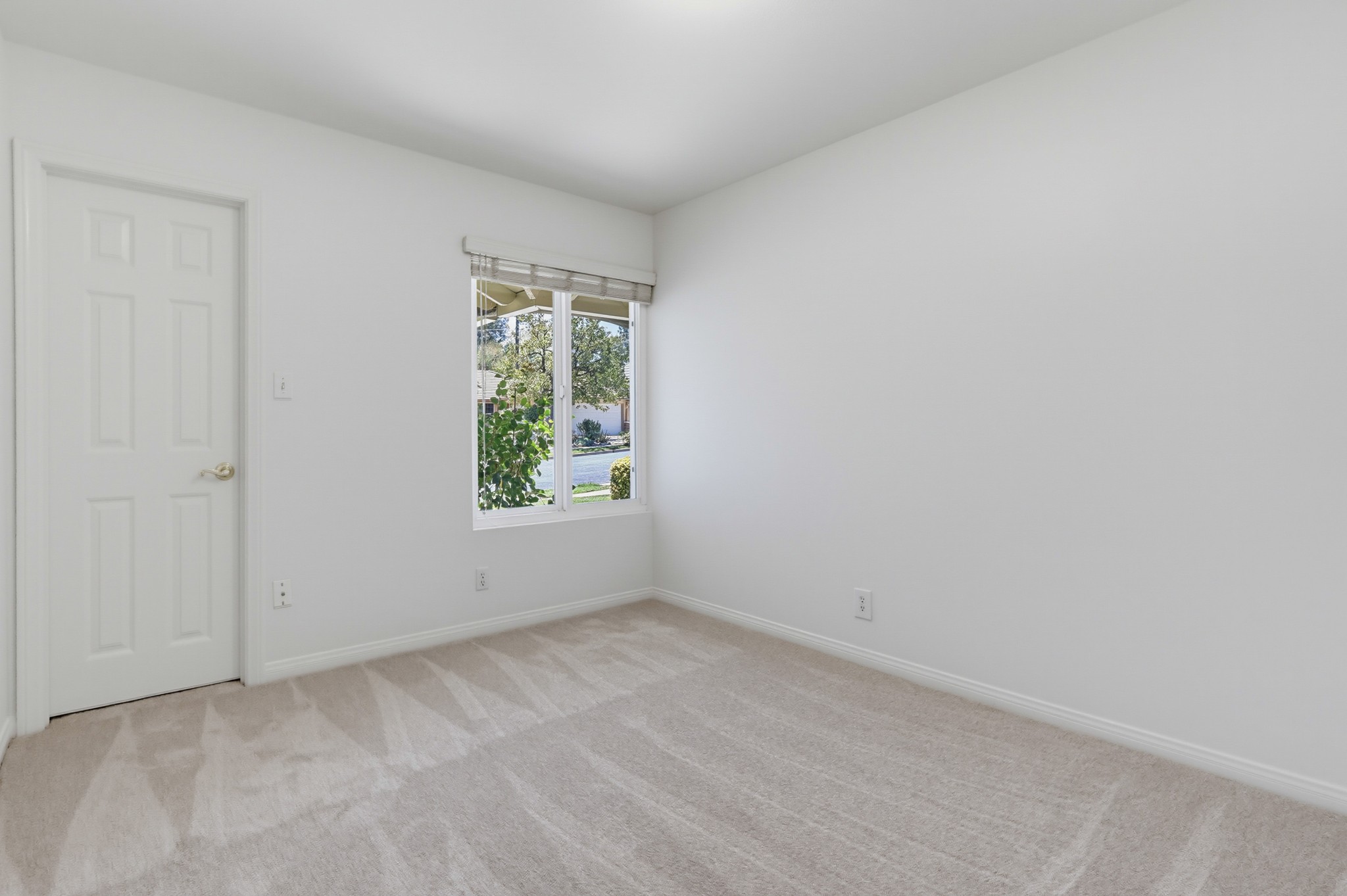 Virtual tour photo 52 of 97 for 1921 Nowak Ave
