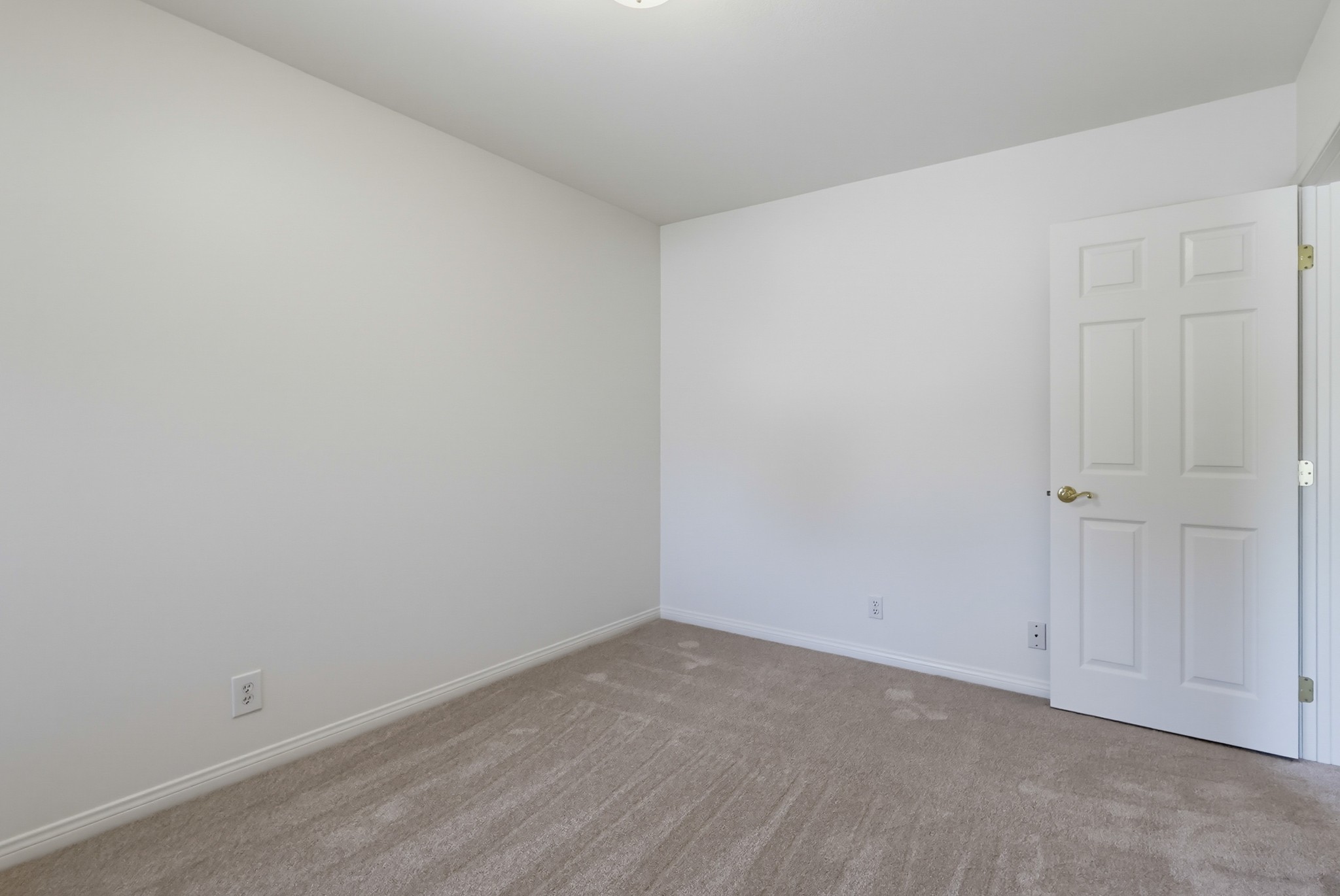 Virtual tour photo 53 of 97 for 1921 Nowak Ave
