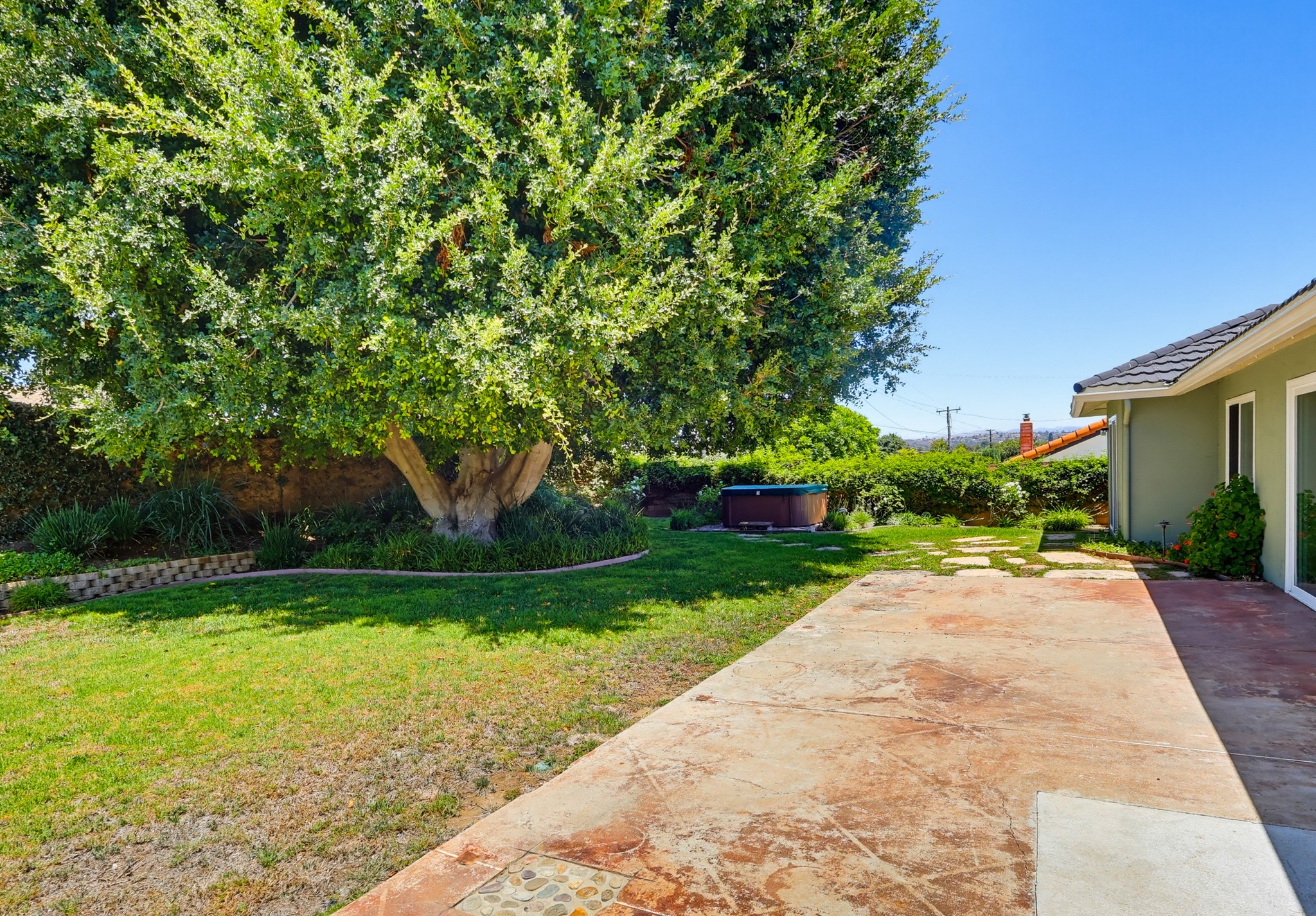 Virtual tour photo 87 of 97 for 1921 Nowak Ave