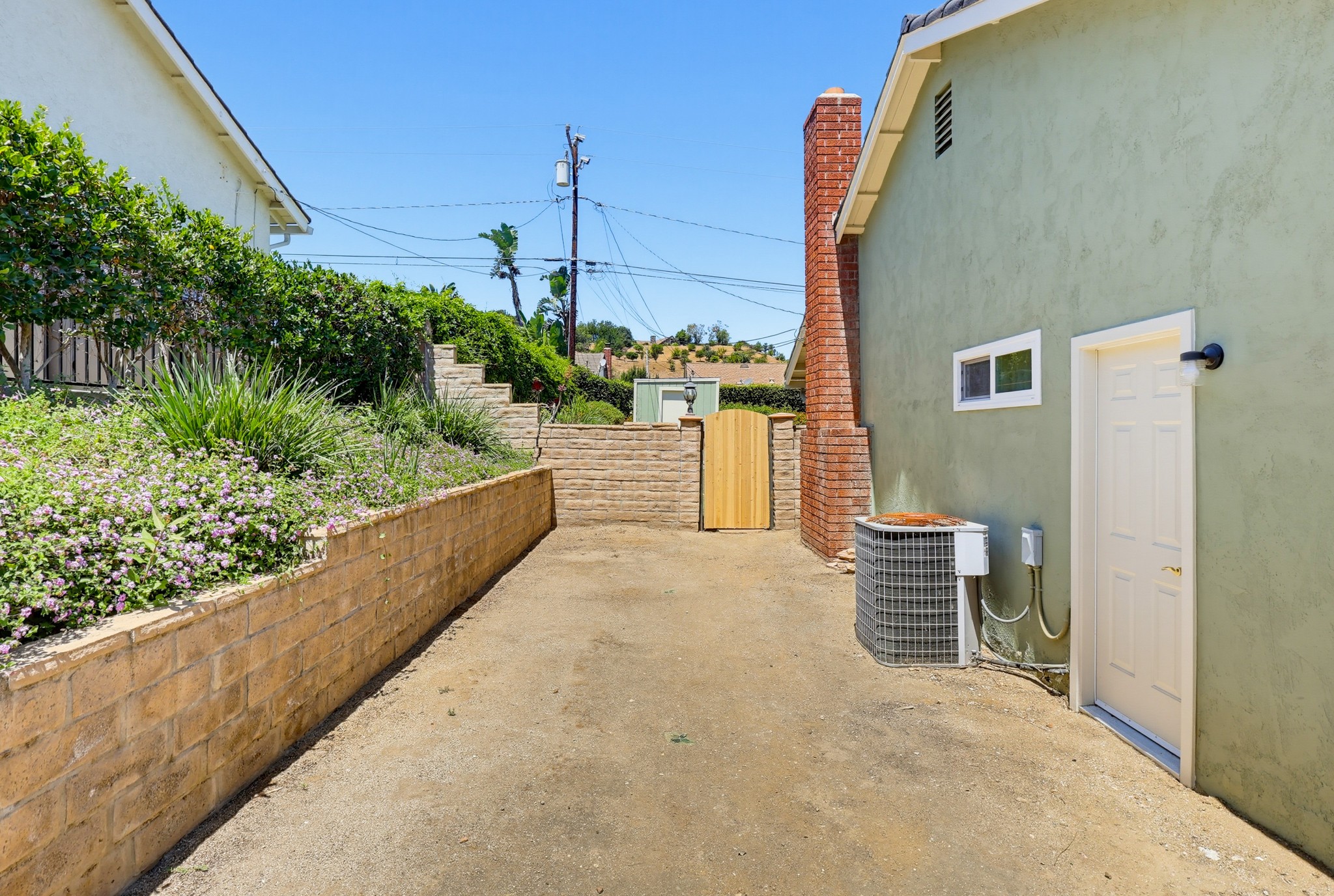 Virtual tour photo 95 of 97 for 1921 Nowak Ave