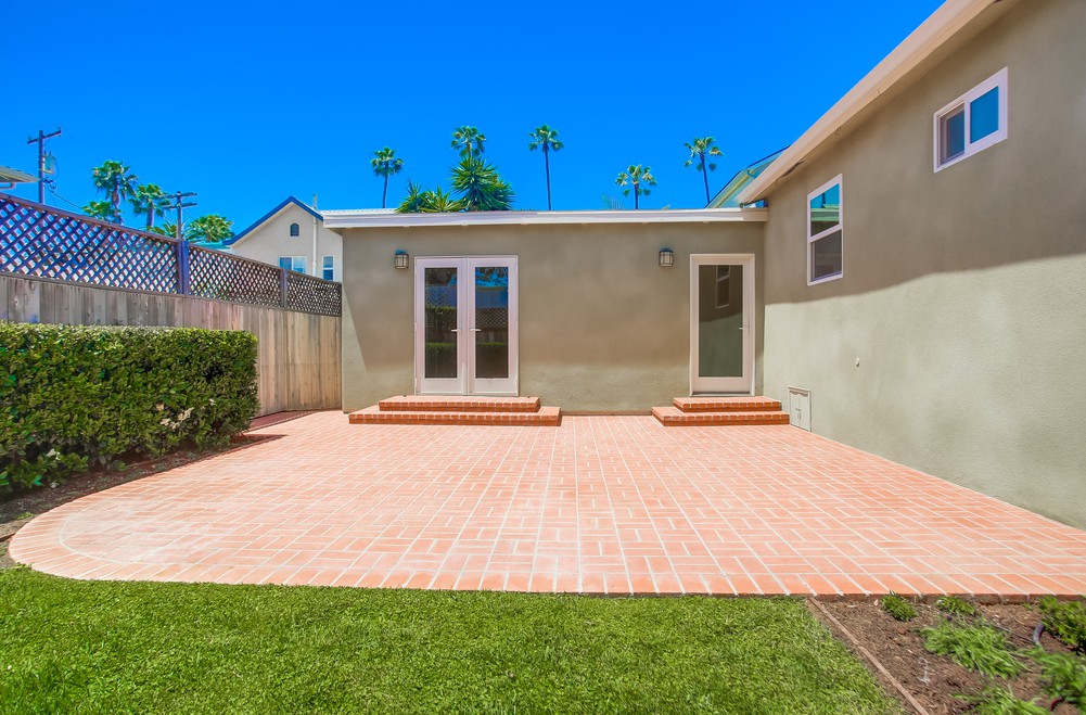 Virtual tour photo 33 of 37 for 1923 Chalcedony St
