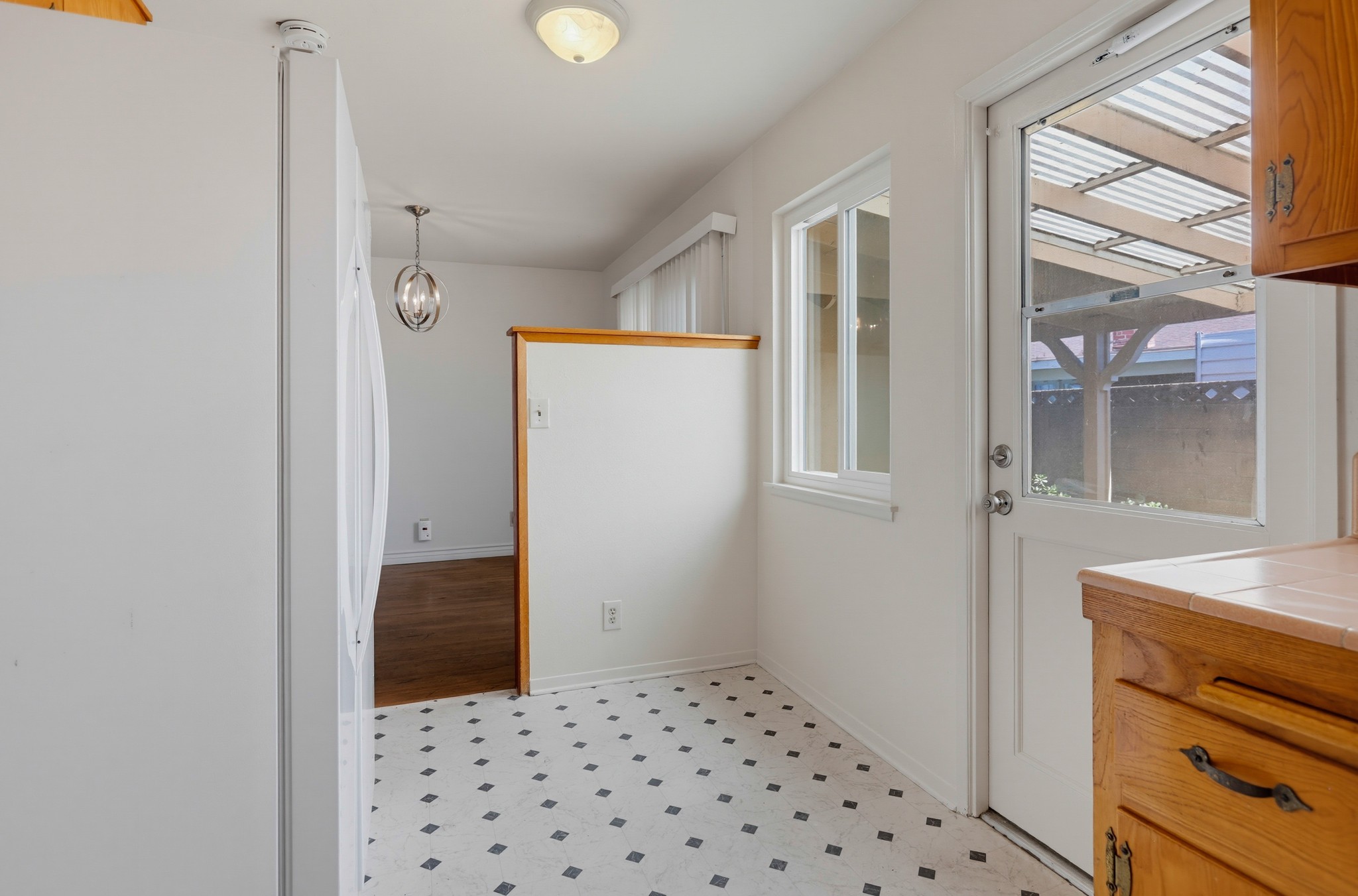 Virtual tour photo 20 of 73 for 1924 W Willow Ave