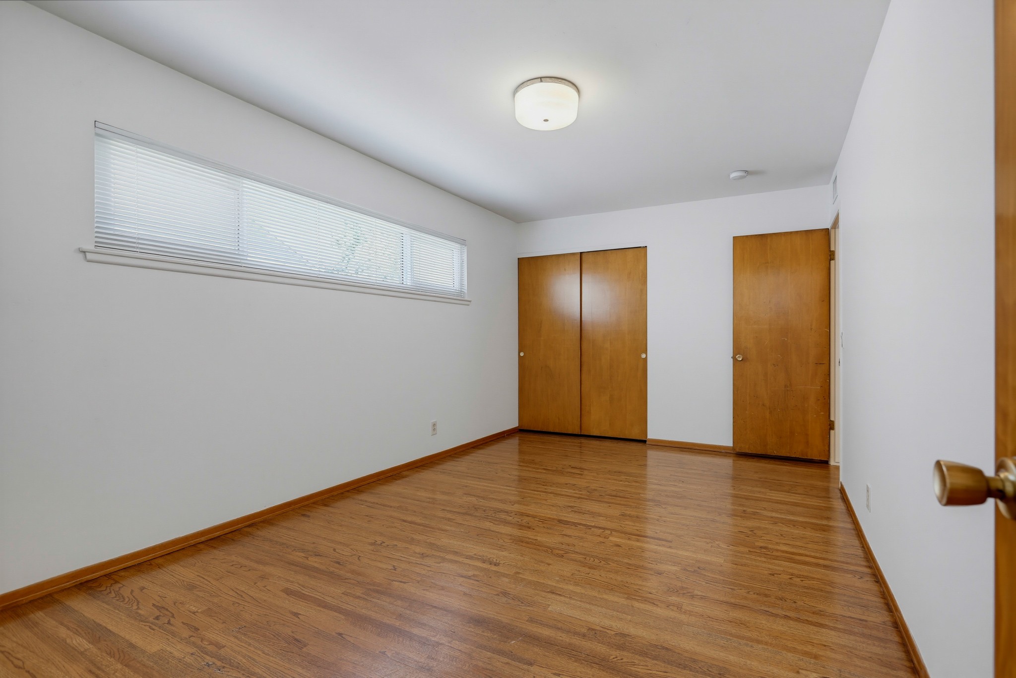Virtual tour photo 28 of 73 for 1924 W Willow Ave