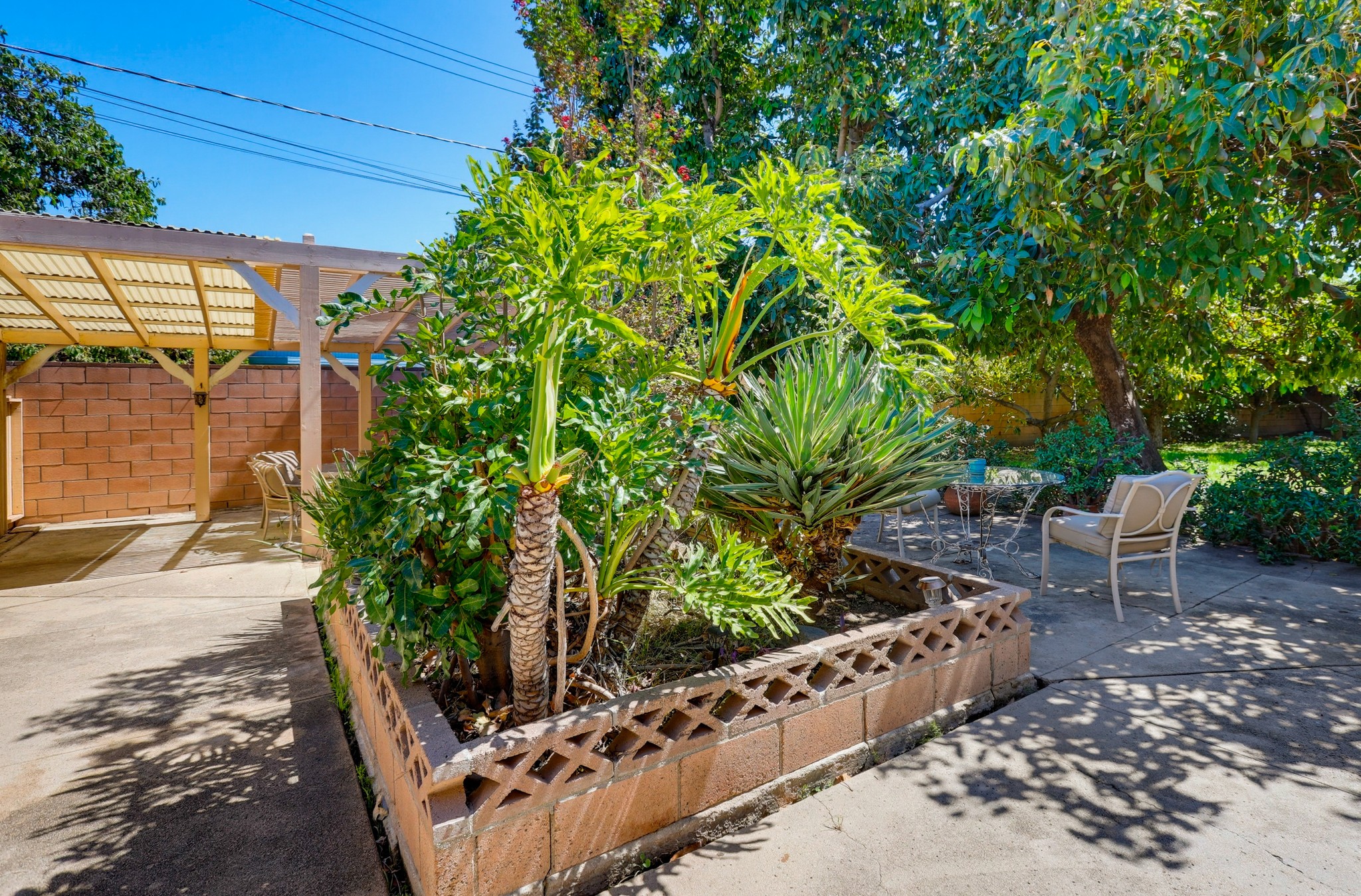 Virtual tour photo 55 of 73 for 1924 W Willow Ave