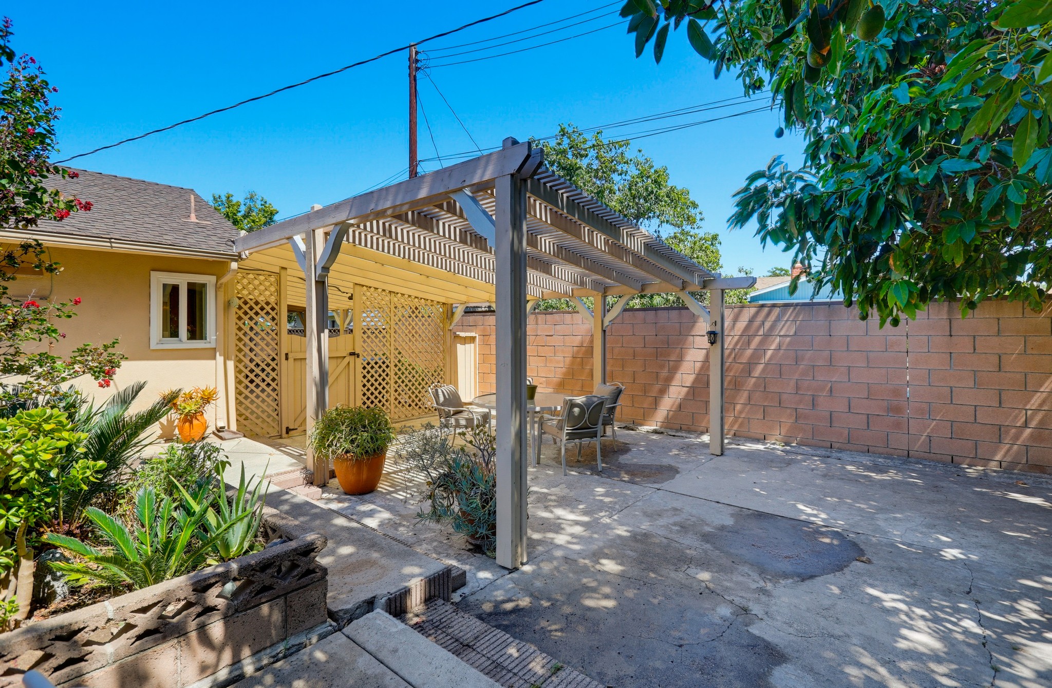 Virtual tour photo 58 of 73 for 1924 W Willow Ave