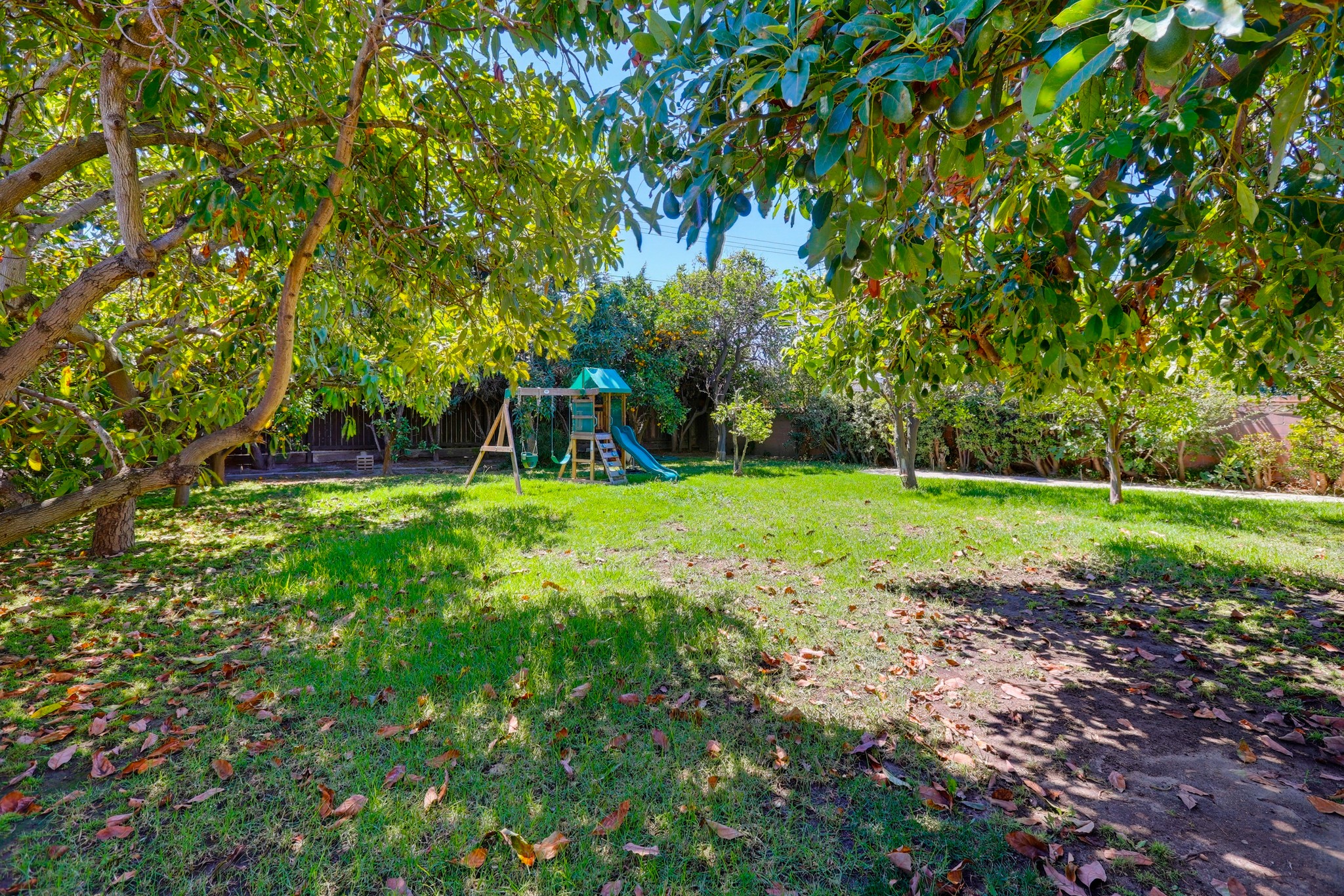Virtual tour photo 61 of 73 for 1924 W Willow Ave